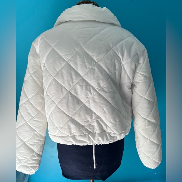 White puffer Coat Ladies Crop XL - Picture 6 of 7